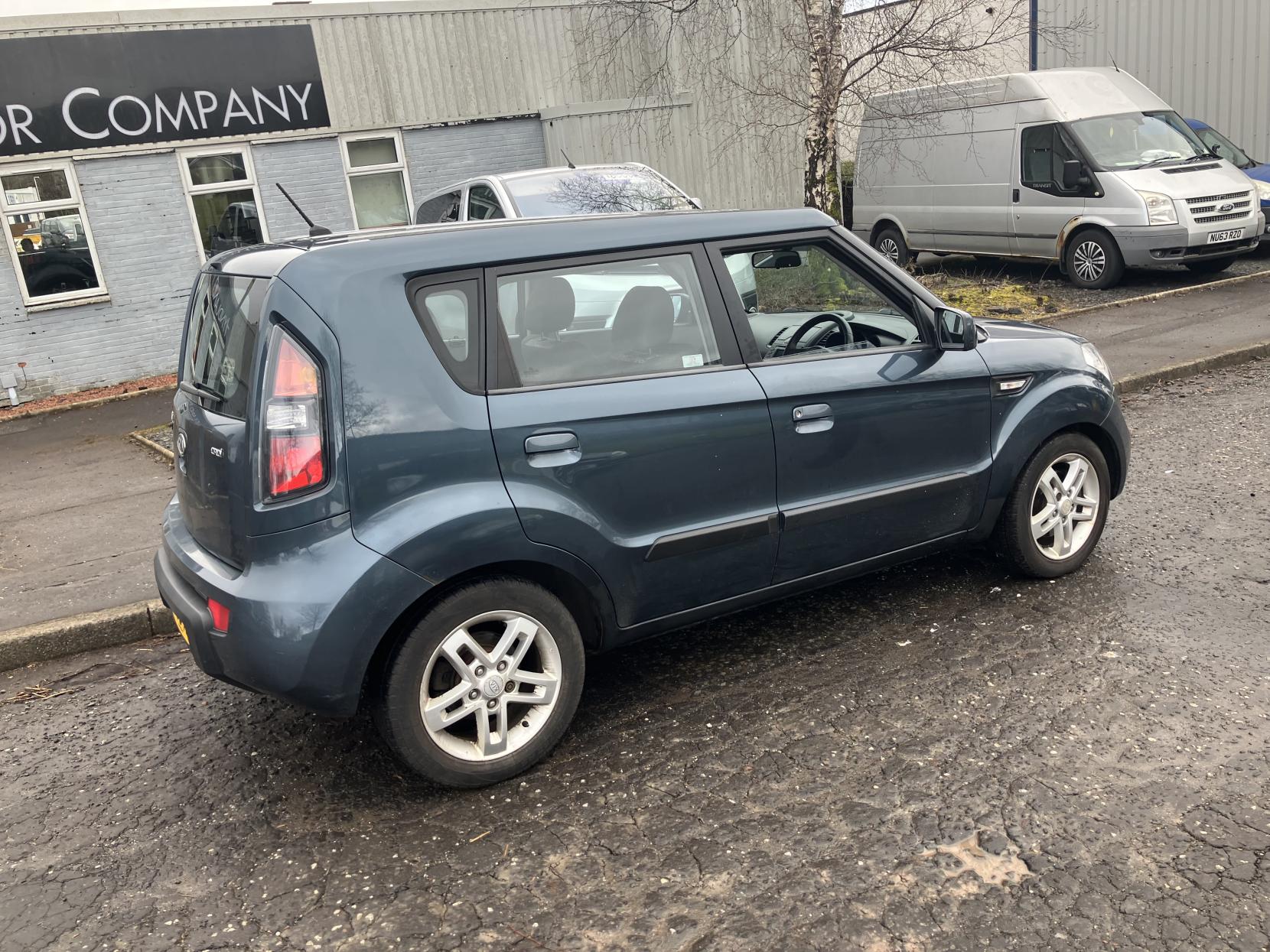 Kia Soul 1.6 CRDi 2 SUV 5dr Diesel Auto Euro 4 (126 bhp)