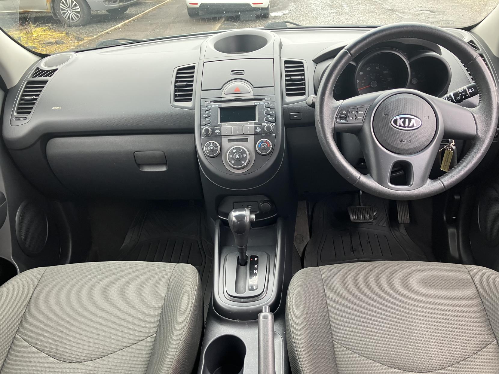 Kia Soul 1.6 CRDi 2 SUV 5dr Diesel Auto Euro 4 (126 bhp)