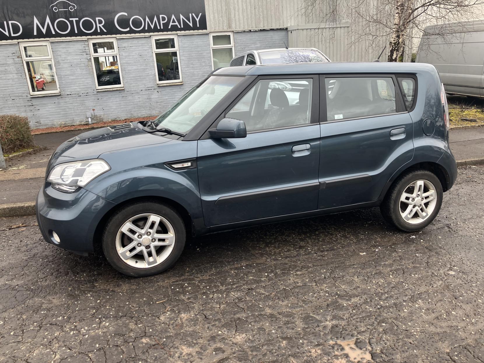 Kia Soul 1.6 CRDi 2 SUV 5dr Diesel Auto Euro 4 (126 bhp)