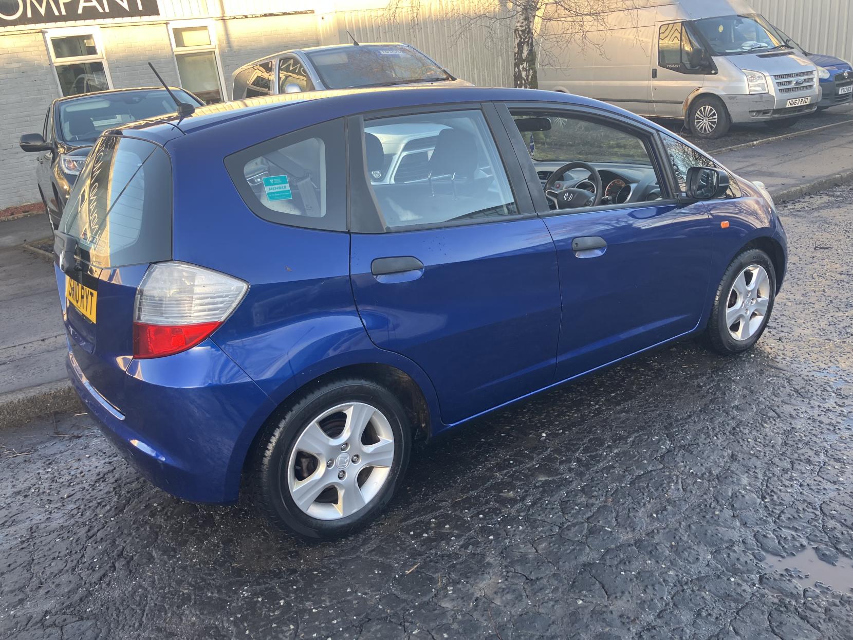 Honda Jazz 1.2 i-VTEC SE Hatchback 5dr Petrol Manual Euro 4 (90 ps)