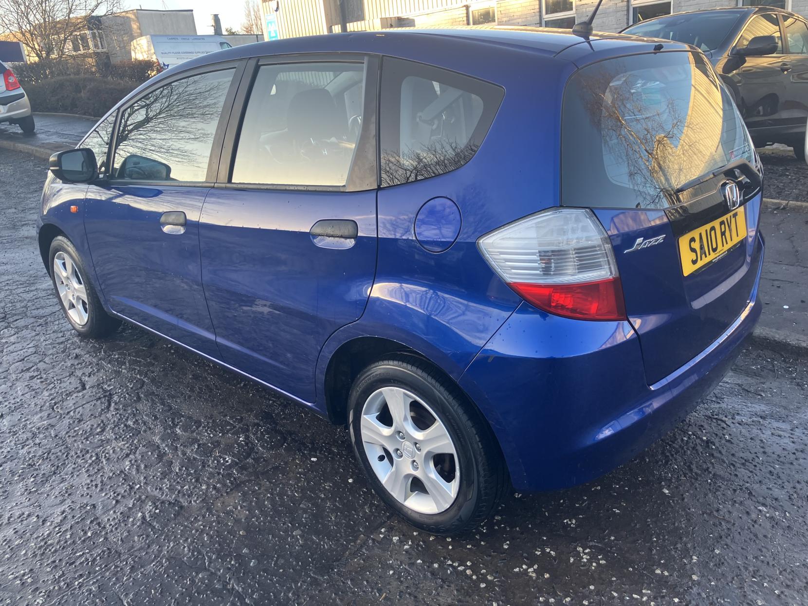 Honda Jazz 1.2 i-VTEC SE Hatchback 5dr Petrol Manual Euro 4 (90 ps)