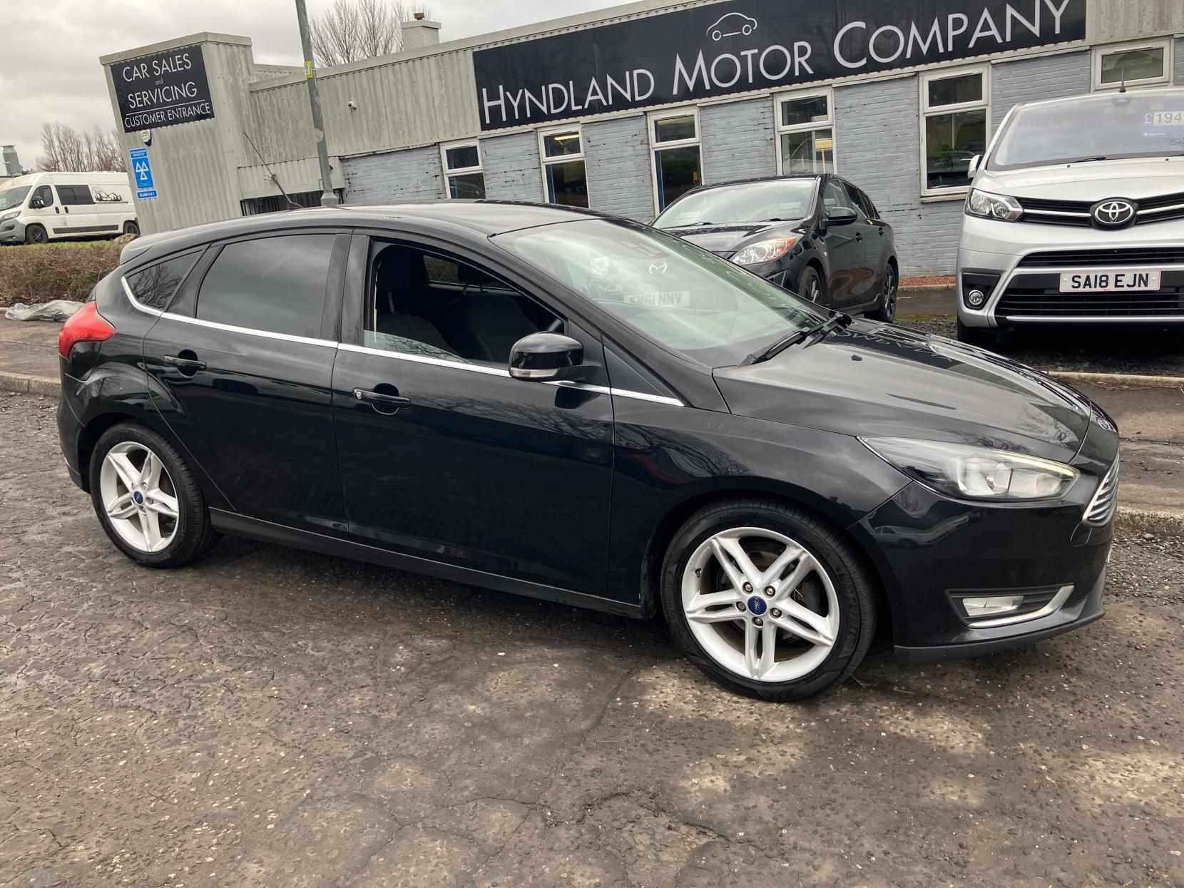 Ford Focus 1.0T EcoBoost Titanium Hatchback 5dr Petrol Manual Euro 6 (s/s) (125 ps)