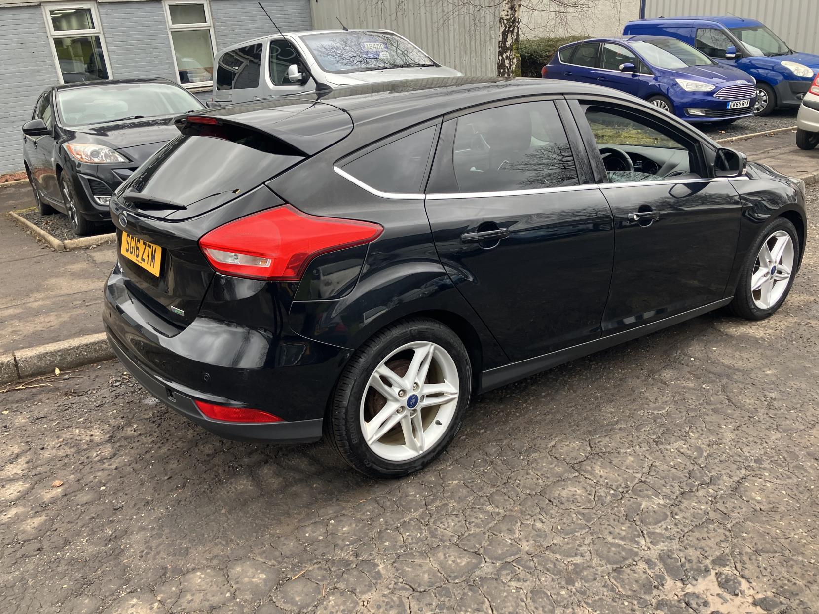 Ford Focus 1.0T EcoBoost Titanium Hatchback 5dr Petrol Manual Euro 6 (s/s) (125 ps)