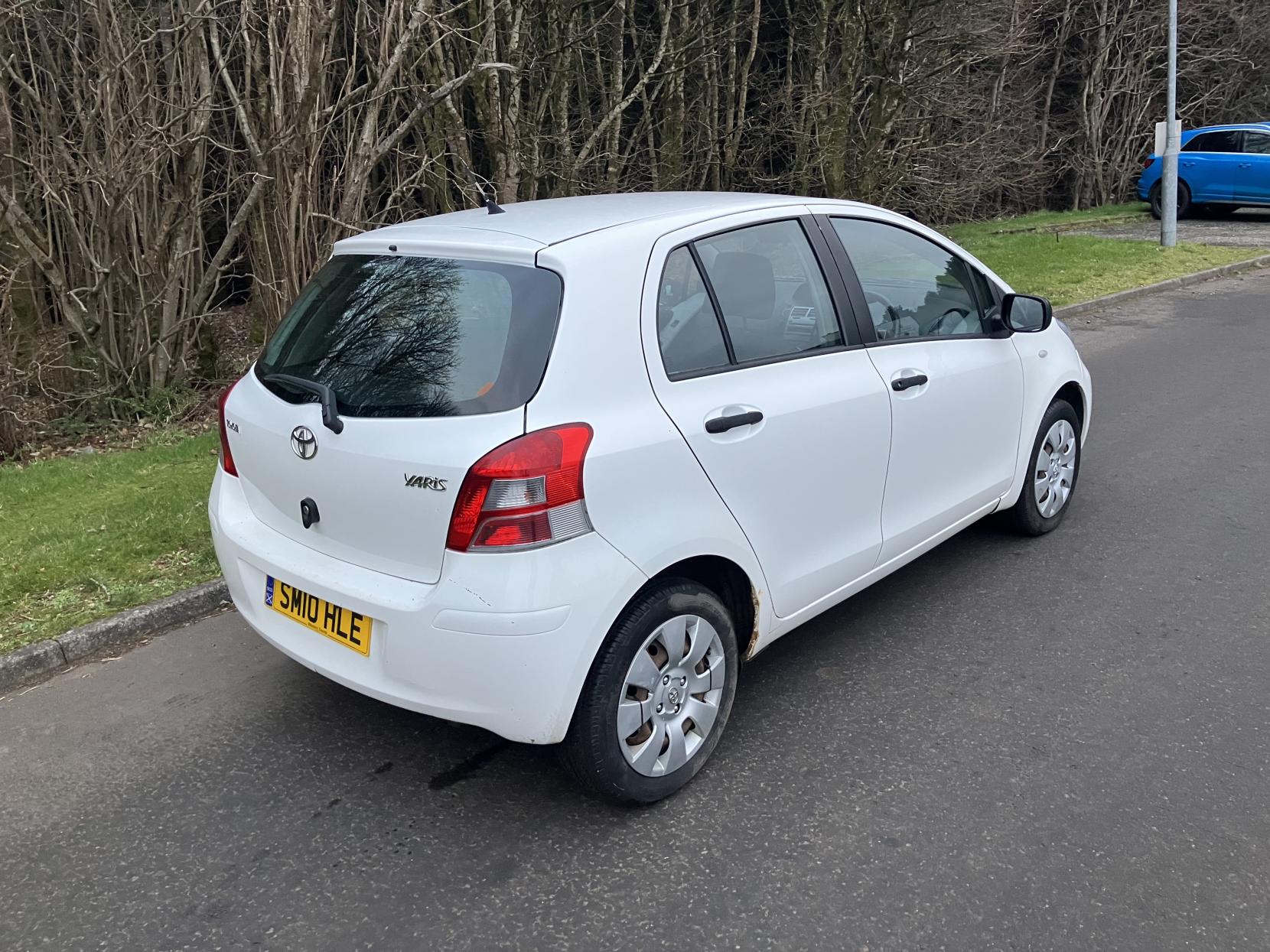 Toyota Yaris 1.0 VVT-i T2 Hatchback 5dr Petrol Manual Euro 4 (69 ps)