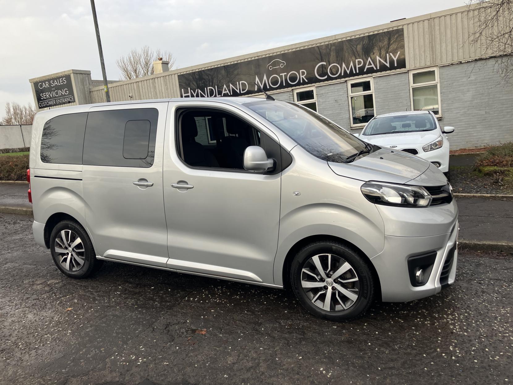 Toyota PROACE Verso 2.0D Family Compact MPV 5dr Diesel Auto SWB Euro 6 (s/s) (8 Seat) (180 ps)